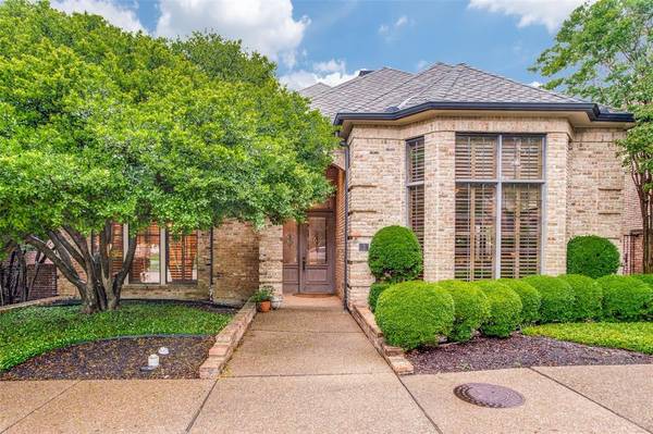 2 Glenmeadow Court, Dallas, TX 75225