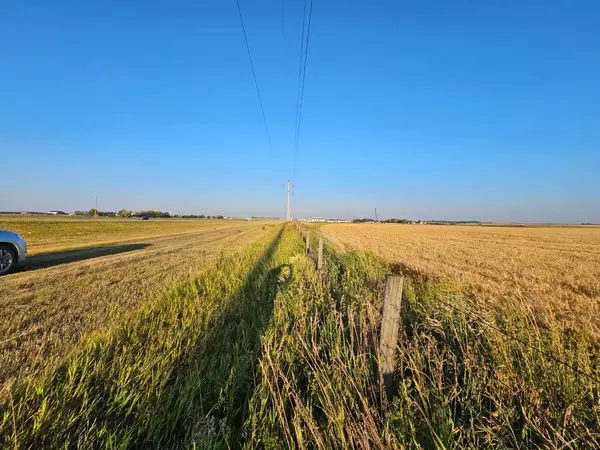 Rural Wheatland County, AB T1P 0K4,HWY #1