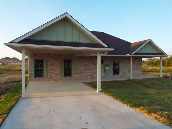 305 Rike Road, Mabank, TX 75147