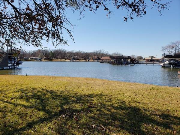 544 Arrowwood Beach Road, Trinidad, TX 75163