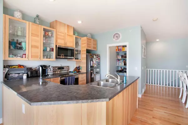 Olds, AB T4H0E4,46 Violet Close