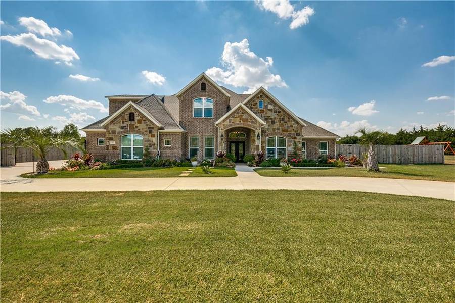 103 Rugged Drive, Red Oak, TX 75154