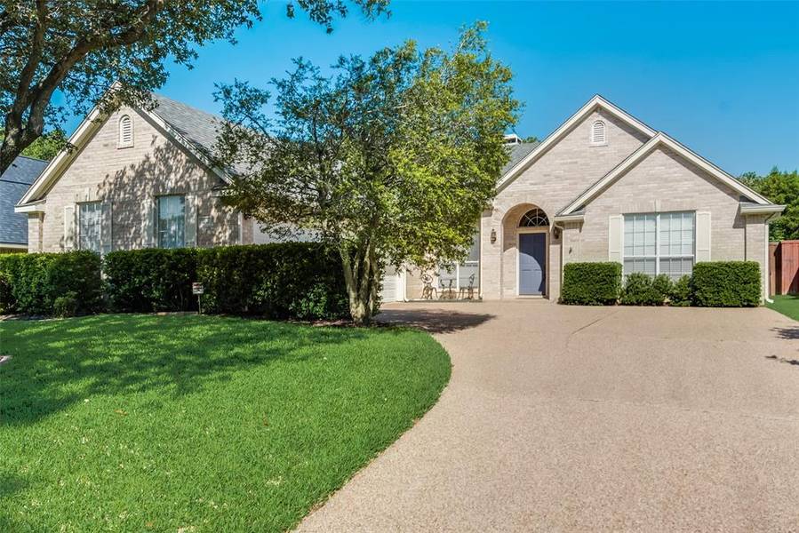 1212 Crown Drive, Mansfield, TX 76063