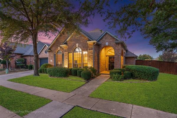 789 Ashleigh Lane, Lantana, TX 76226