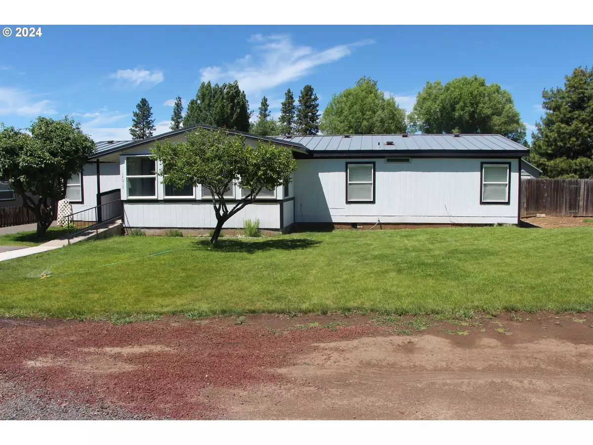 Klamath Falls, OR 97601,14013 RAVENWOOD DR