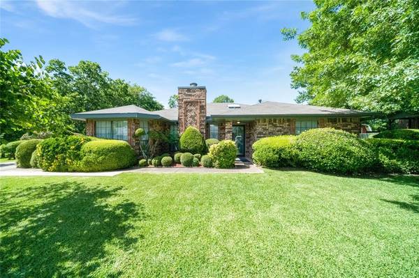 7305 Stone Meadow Circle, Rowlett, TX 75088