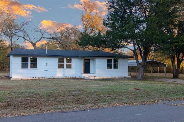 1413 County Road 1079,  Greenville,  TX 75401