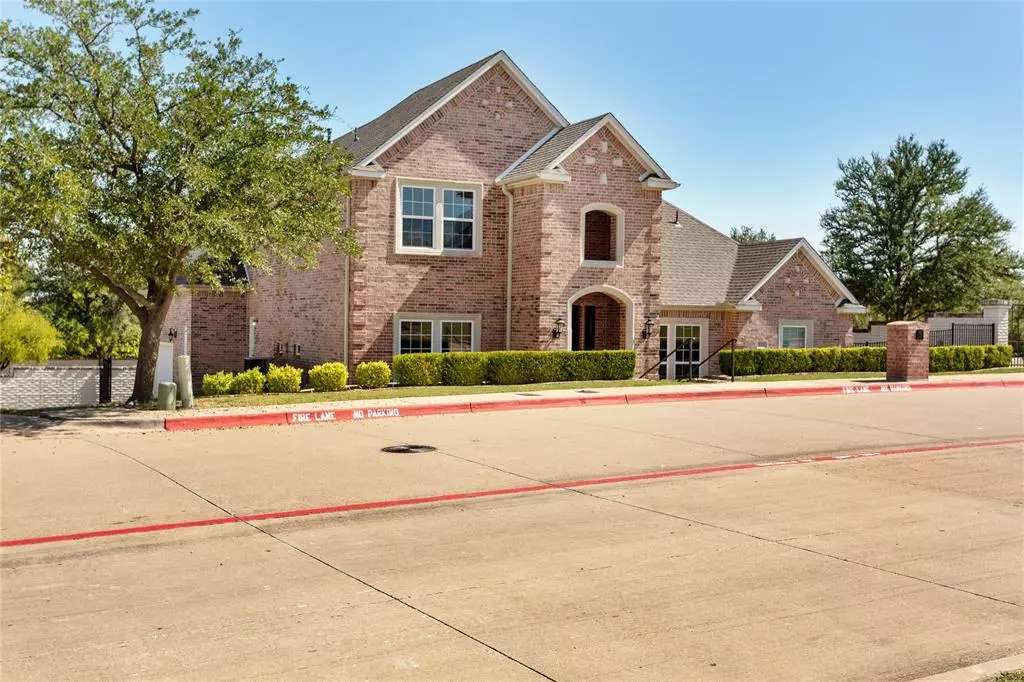 Benbrook, TX 76126,9000 Reata West Drive