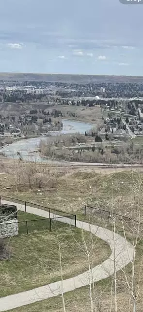 Calgary, AB T3H 5J6,36 Coulee PARK SW