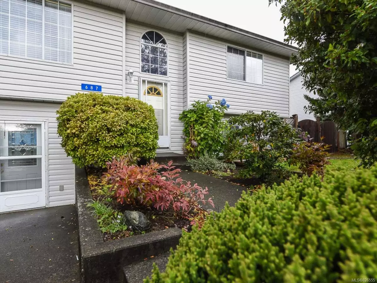 Comox, BC V9M 3P1,687 Murrelet Dr