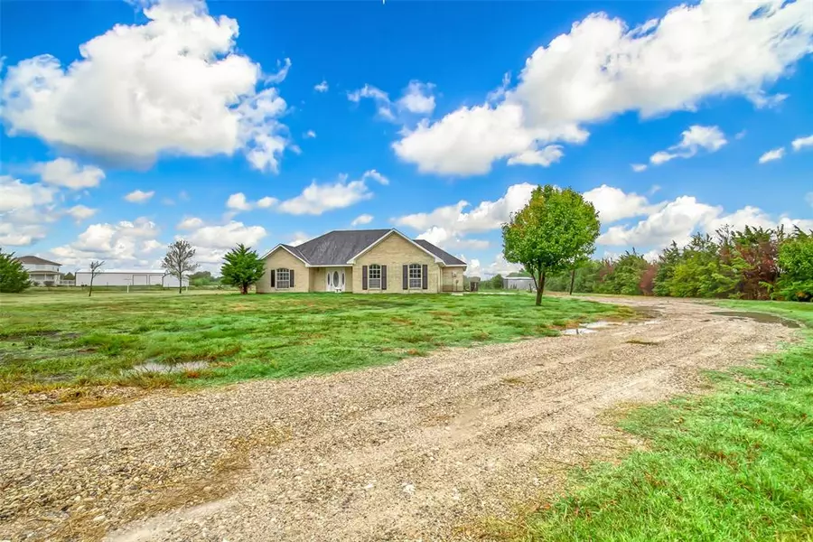 5592 County Road 1120, Farmersville, TX 75442