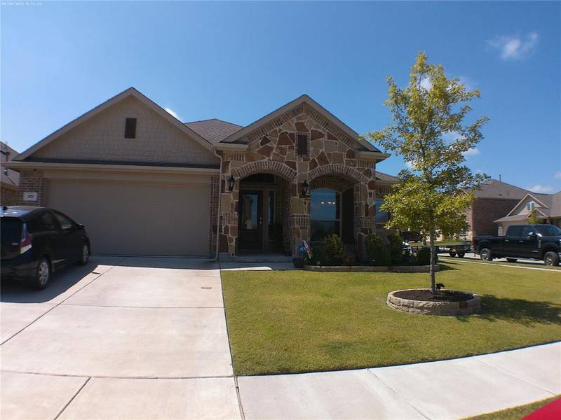 913 Black Hawk Drive, Princeton, TX 75407