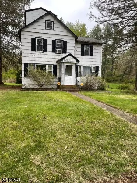 43 Kanouse Rd, West Milford Twp., NJ 07435