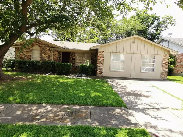 4519 Ashwood Drive, Mesquite, TX 75150