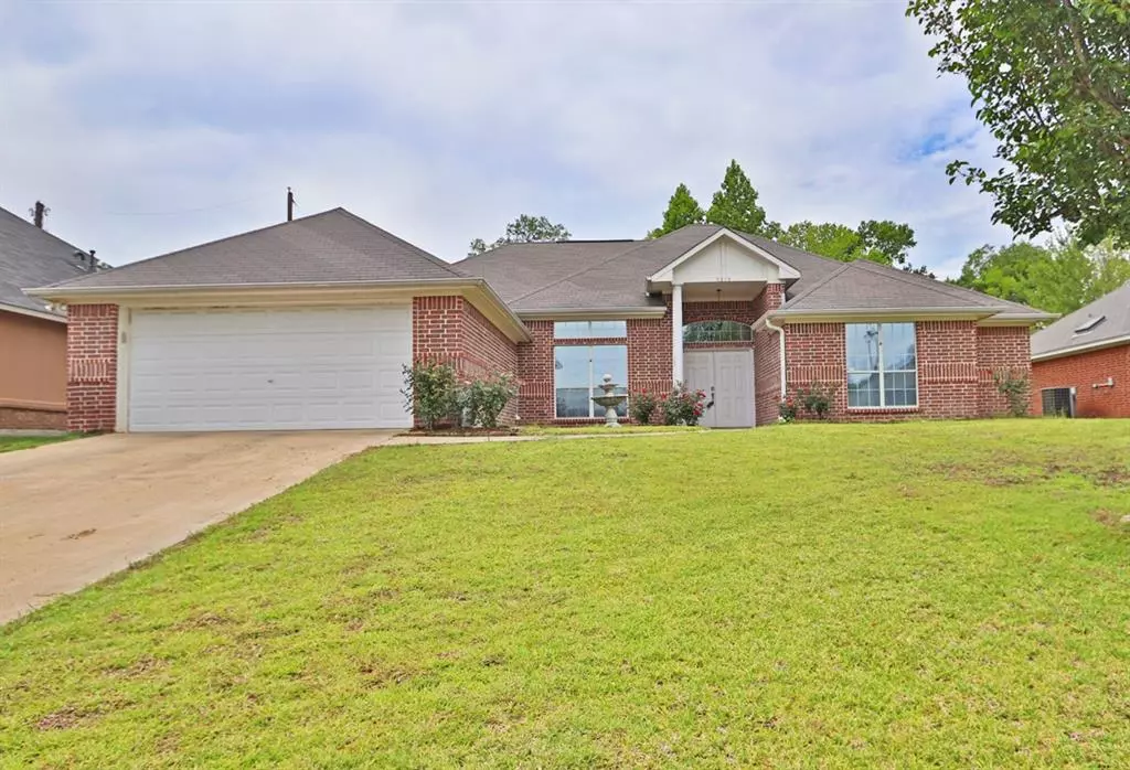 Tyler, TX 75707,5815 Persimmon Drive