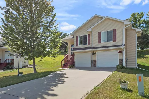 Coralville, IA 52241,820 Olde McCabe Cir