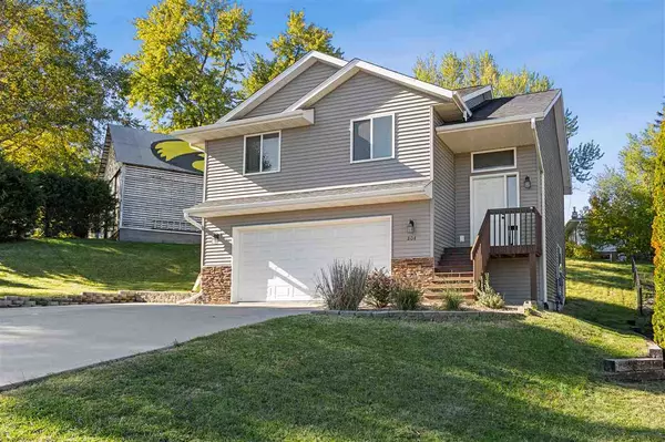 Coralville, IA 52241,804 10th Ave Pl