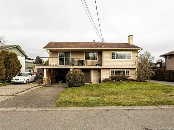 Sidney, BC V8L 2N4,2015 Linda Pl