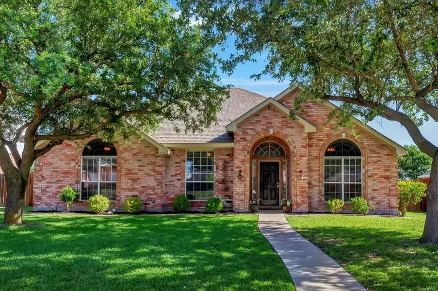 4803 Maple Shade Avenue, Sachse, TX 75048