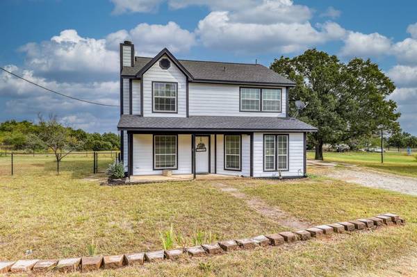 1618 Agnes N, Springtown, TX 76082