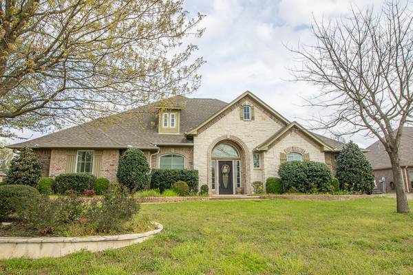 209 Winged Foot Drive, Lindale, TX 75771