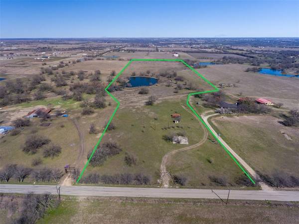 8344 Davidson Road, Sanger, TX 76266