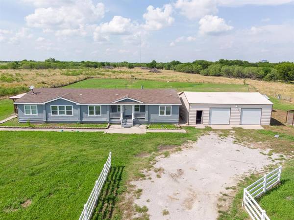 3590 County Road 2004, Corsicana, TX 75110