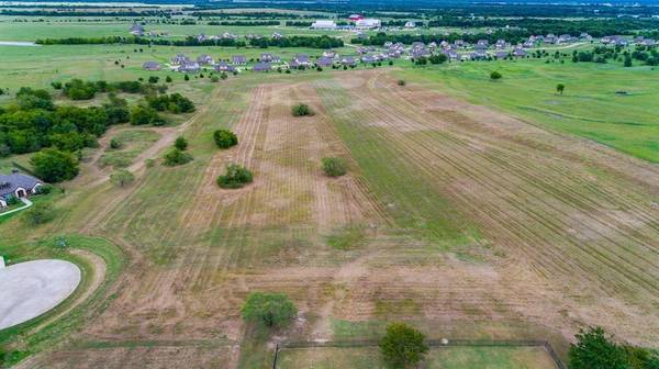 6 Bentwood Drive, Wills Point, TX 75169