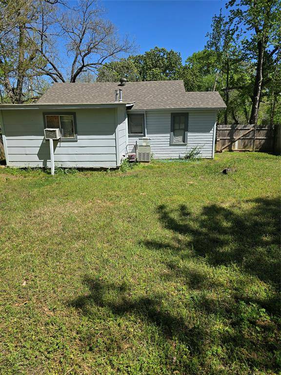 Big Sandy, TX 75755,629 N Pearl