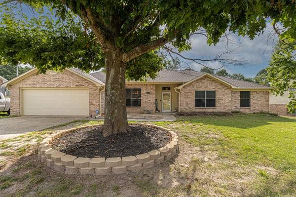 18189 Adele Lane,  Whitehouse,  TX 75791