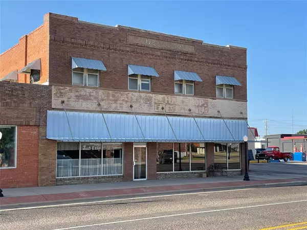 Munday, TX 76371,230 E Main Street