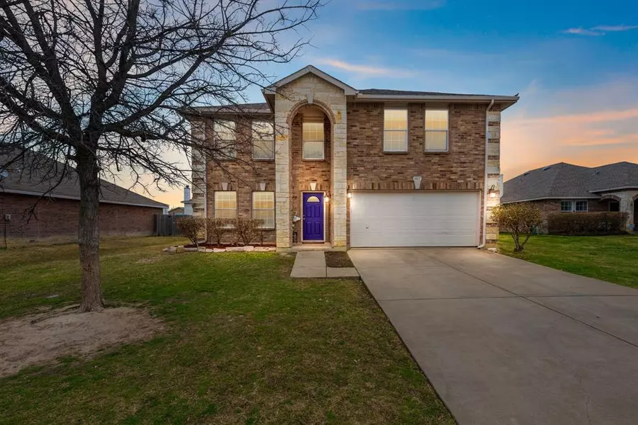 1417 Lauren Drive, Burleson, TX 76028