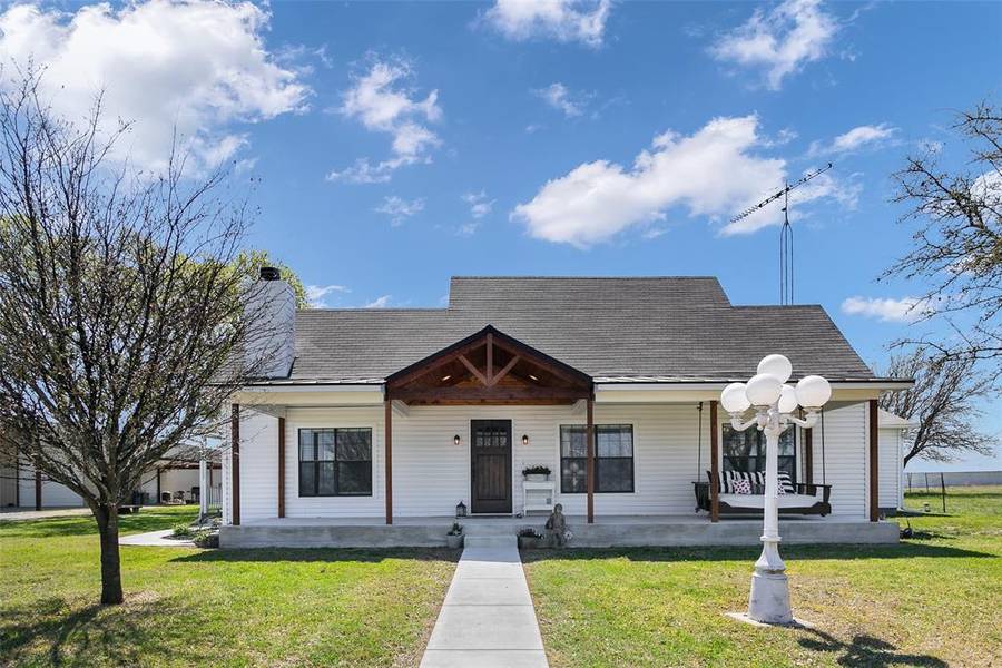 2178 W FM 922, Valley View, TX 76272