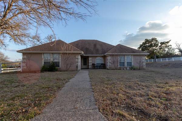 326 E Woody Creek Court, Springtown, TX 76082