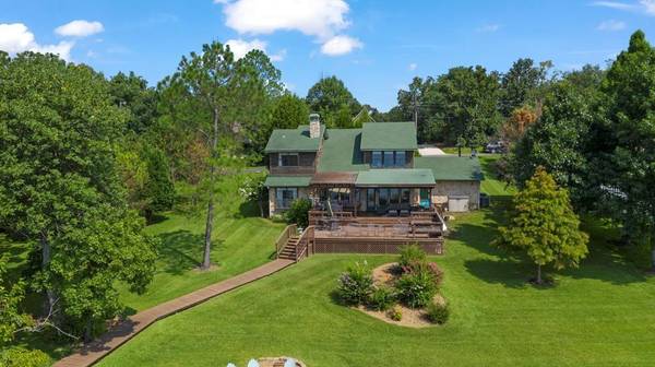 14153 Park Way, Log Cabin, TX 75148