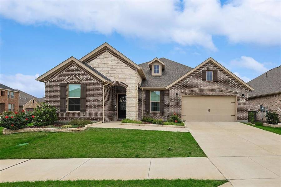 4718 Indian Hawthorn Drive, Venus, TX 76084