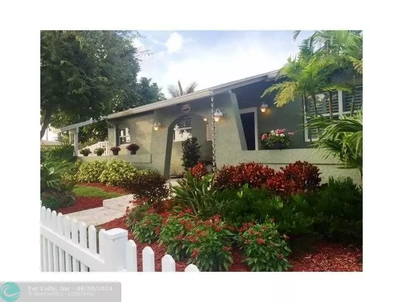 215 SE 2 ST, Dania Beach, FL 33004