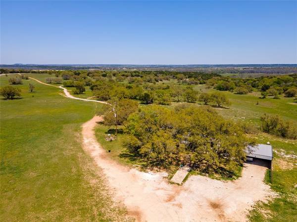 1033 CR 305, Jonesboro, TX 76538