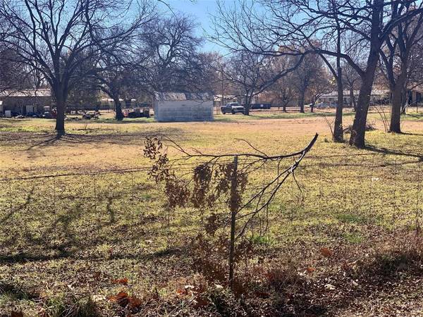 Nocona, TX 76255,407 W Pecan Street