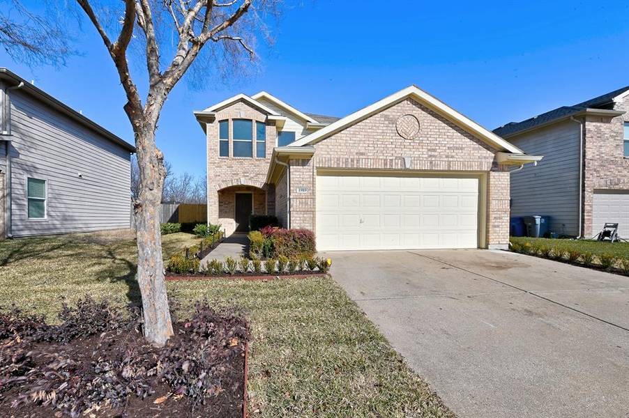 1989 Courtside Drive, Grand Prairie, TX 75051