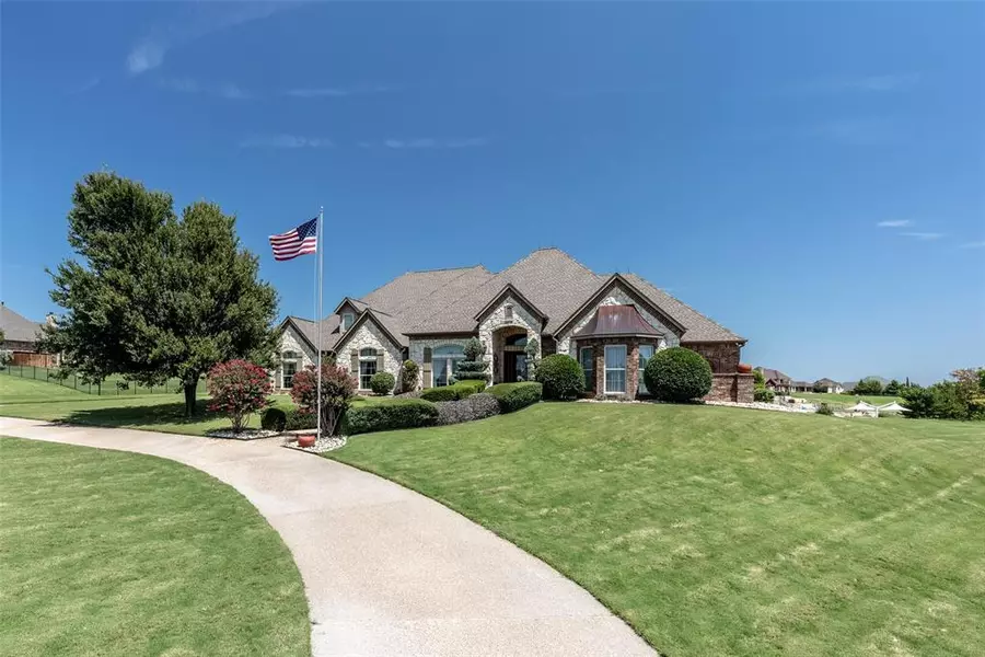 117 Pinnacle Peak Lane, Weatherford, TX 76087