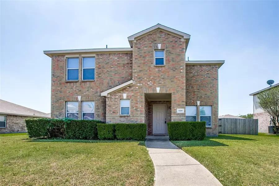 604 Snowy Orchid Lane, Desoto, TX 75115