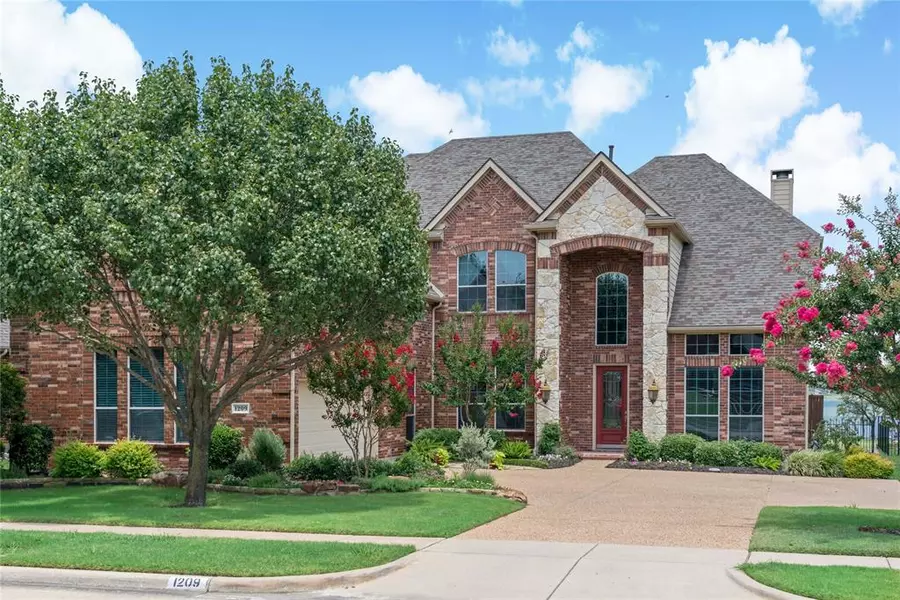 1209 Lakebreeze Drive, Garland, TX 75043