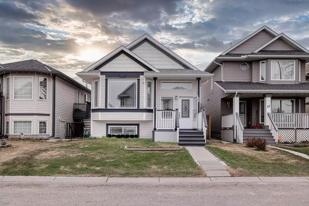 Calgary, AB T3J 3N3,60 Martinglen Mews NE