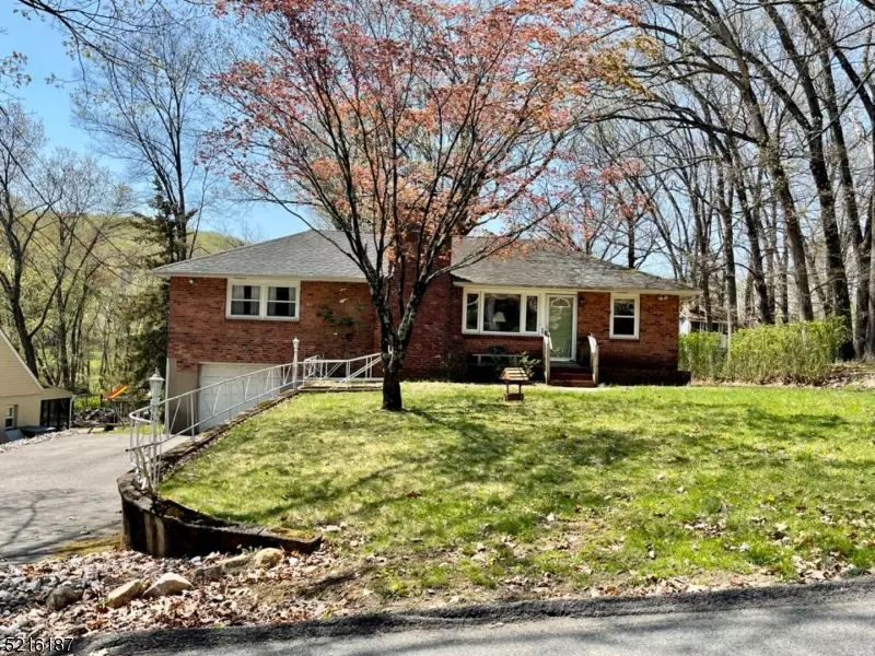 77 Rockaway Dr, Boonton Twp., NJ 07005