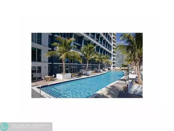 60 SW 13 ST  #2319, Miami, FL 33130