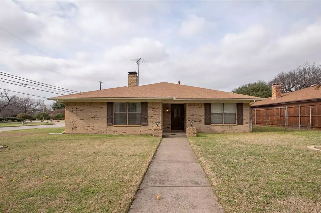 Irving, TX 75061,901 Apple Tree Court