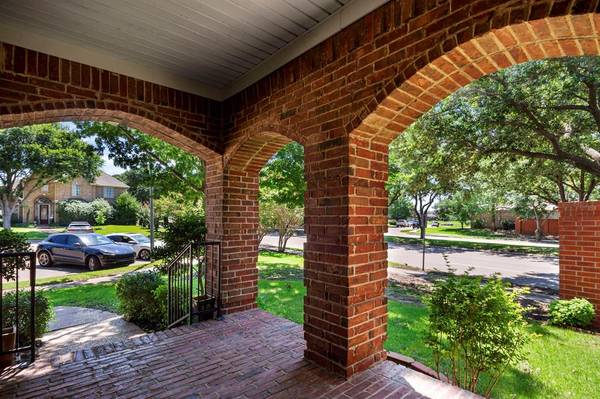 10201 Donley Drive,  Irving,  TX 75063