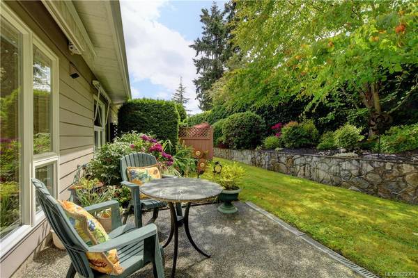 Central Saanich, BC V8M 2J5,7980 East Saanich Rd #9