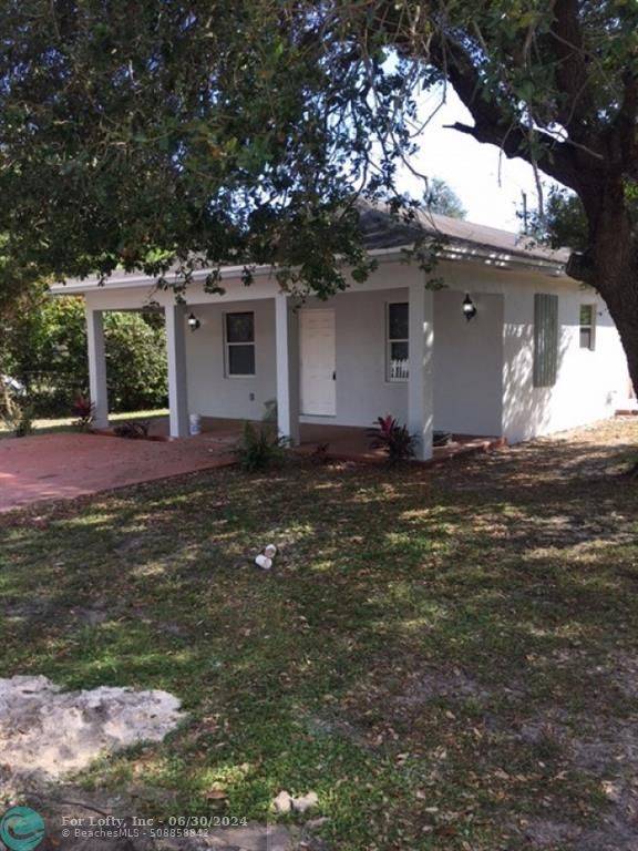 3050 NW 77th St,  Miami,  FL 33147
